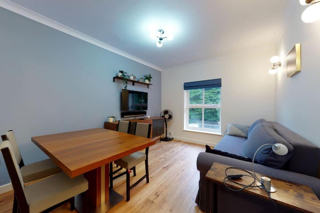 Lovely 2-Bedroom Flat Near Highgate Londyn Zewnętrze zdjęcie
